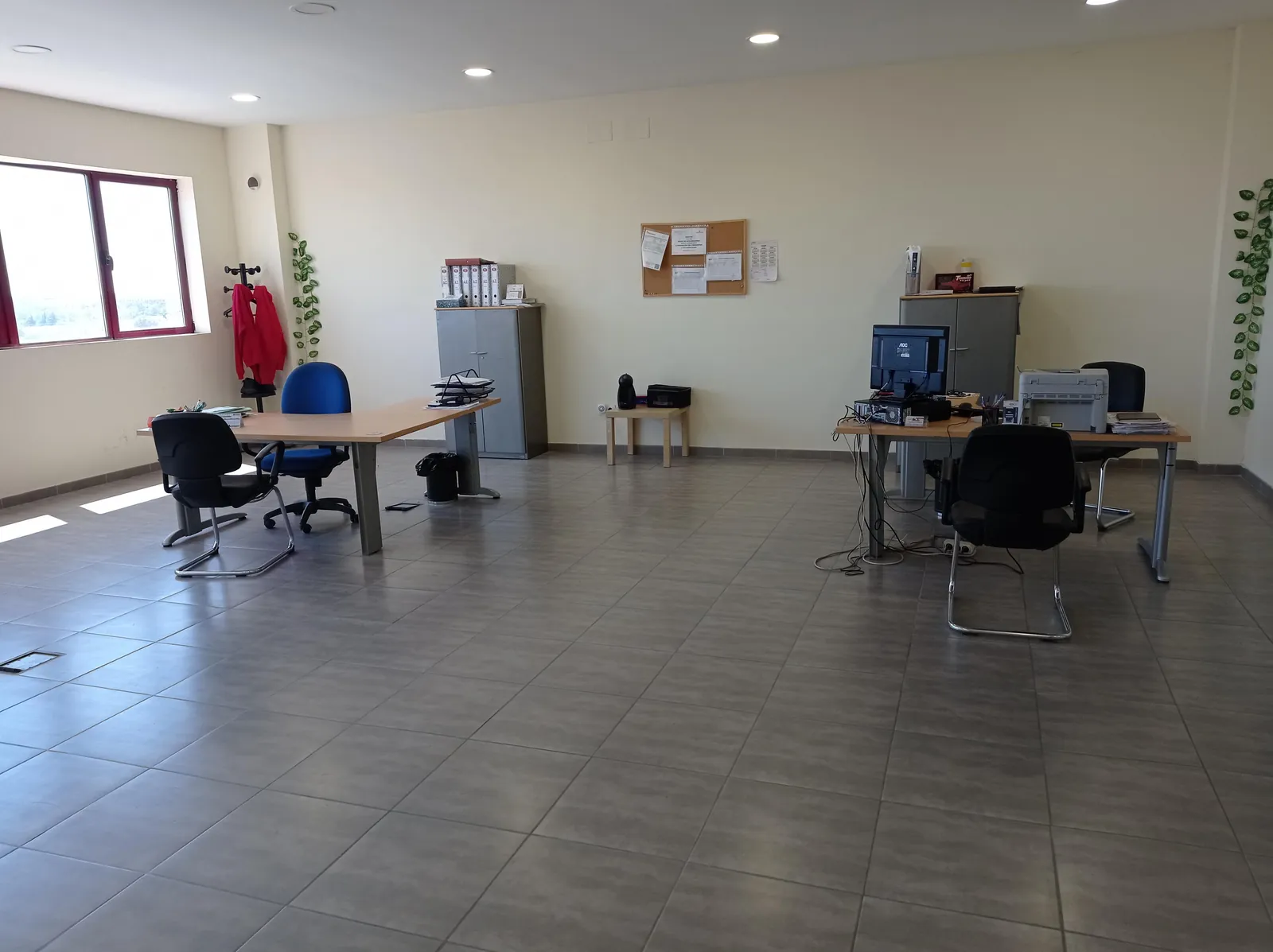Oficina y recepción de Agudo Car